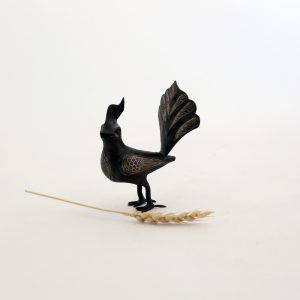 مجسمه پرنده کوچک کاکلی نقره کوب